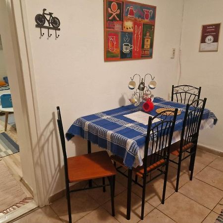 Kerekparos Es Zarandok Vendeghaz Villa Apostag Екстериор снимка