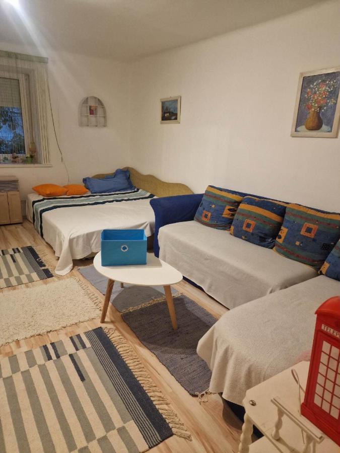 Kerekparos Es Zarandok Vendeghaz Villa Apostag Екстериор снимка